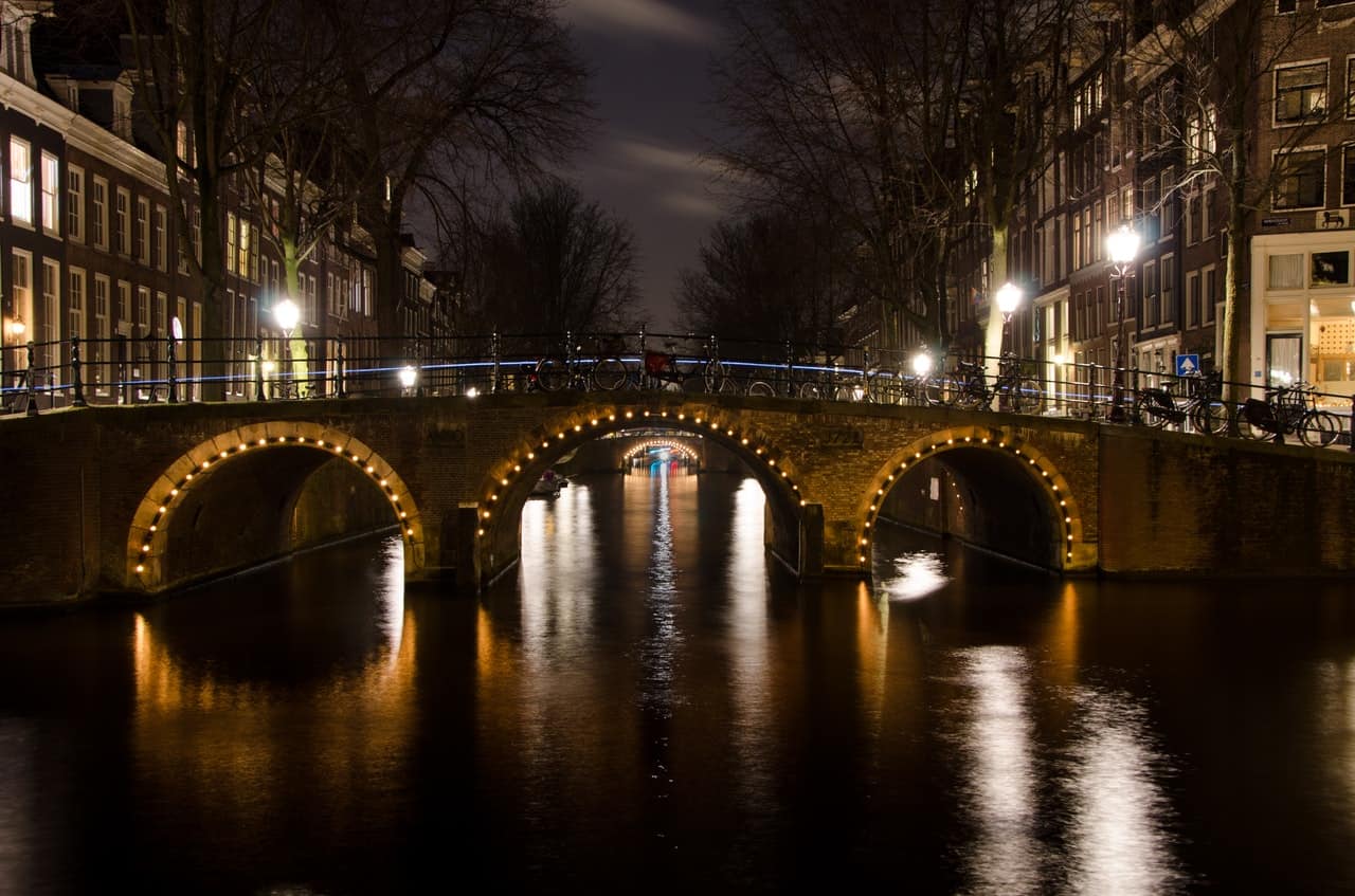 Romantic Things To Do In Amsterdam For Couples