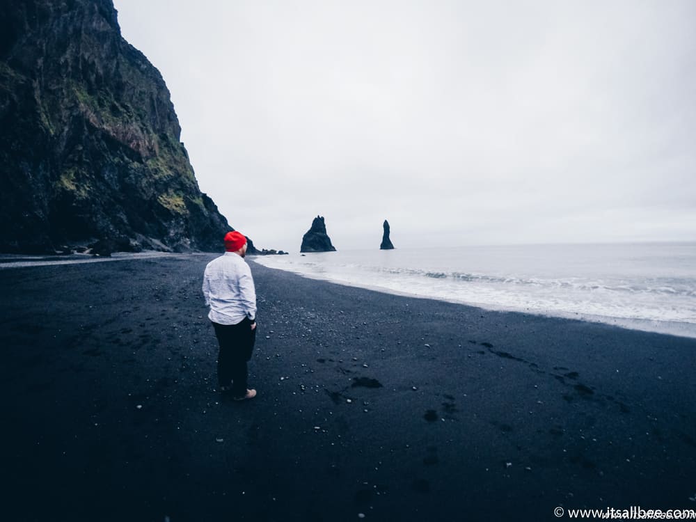 Izland Essentials - A legjobb túrabakancsok Izlandra - Tippek a legjobb cipőkhöz Izlandra, jó bakancsok Izlandra télen és nyáron. Túracipő, hócipő és még sok más. Minden, amit tudnod kell az Izlandra csomagolandó cipőkről a különböző tevékenységekhez. #traveltips #itsallbee #trip #kaland #tél #besttimetovisit www.itsallbee.com #europe #túrázás #gleccser #lagúna