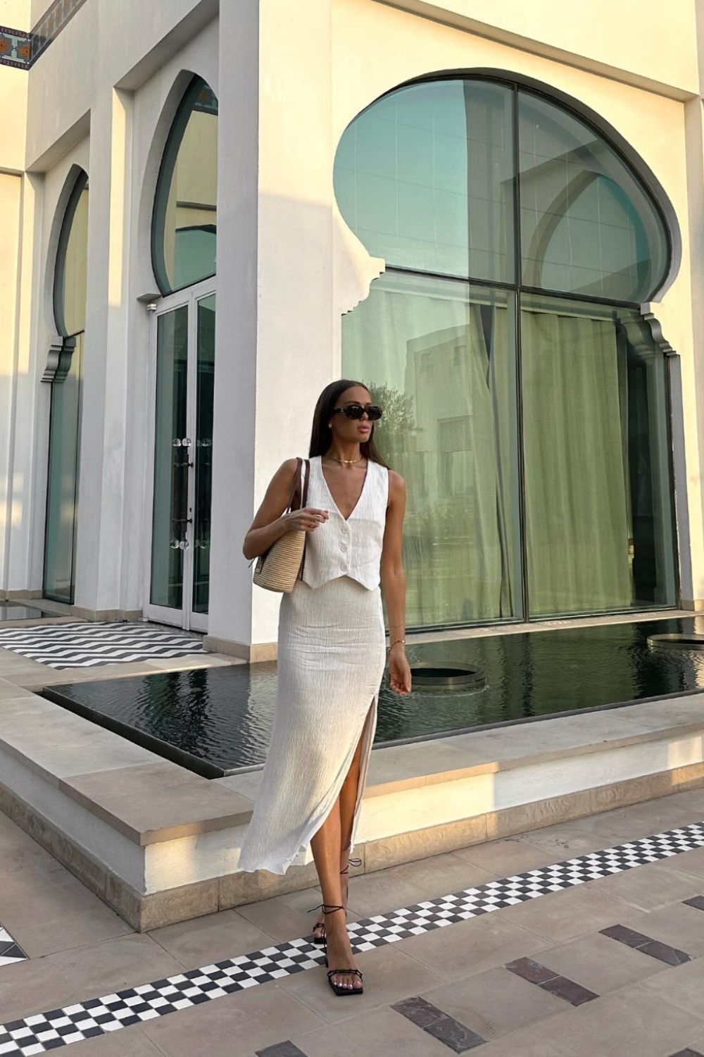 Dubai Outfit Ideas: Stylish Adventures in the City of Luxury ...