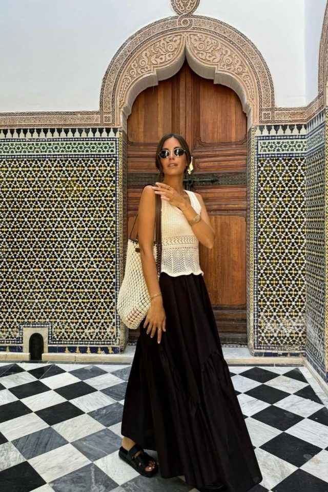 Explore chic and versatile outfit ideas perfect for every activity in Marrakesh, from vibrant street explorations to sophisticated dining. Discover how to blend style with comfort in this fashion guide tailored for the modern traveler.Marrakesh Outfits, Marrakesh Aesthetic, Marrakesh Morocco, Marrakesh Outfit Ideas, Marrakesh Style, Marrakesh Travel, Marrakesh Luxury Villa, Marrakesh Outfit Ideas Winter, Marrakesh Outfit Ideas Summer, Marrakesh Outfit Ideas Spring, Marrakesh Outfit Ideas Fall