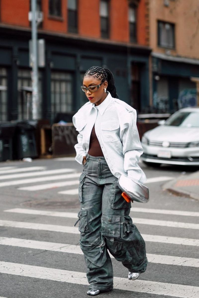 19 Trendy Cargo Pants Outfits You Can Easily Copy - Itsallbee 