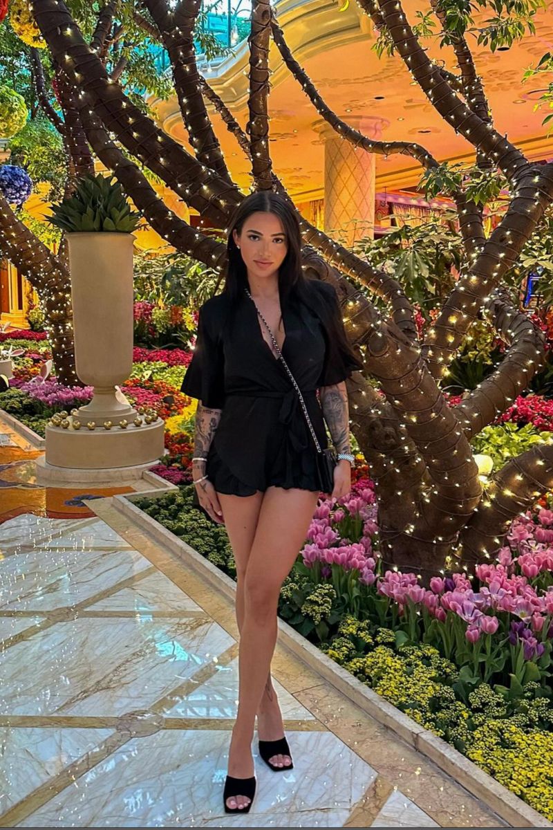 29 Las Vegas Outfit Ideas: Dress to Impress from Day to Night ...