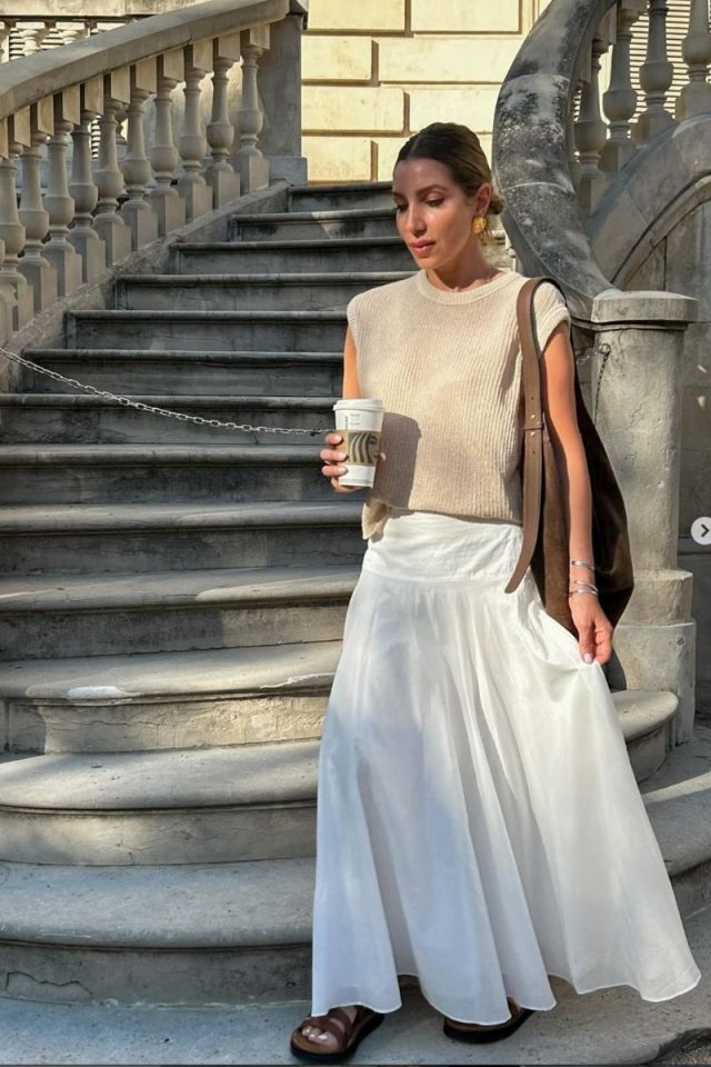 Discover the perfect white maxi skirt outfits for any occasion! From casual brunches to stylish dinners, explore versatile and chic looks with our top styling tips and outfit ideas. White Maxi Skirt Outfit, White Maxi Skirt, White Maxie Skirt, White Maxi Skirts, White Maxy Skirt, White Maxi Skirt Outfits, Summer Outfit, Outfit Ideas, Beach Outfit, My Vibes, Summer Aesthetic, Maxi Skirt Outfit, Maxi Skirt Style, Maxi Skirt Set, Maxi Skirt Outfits, Maxy Skirt Outfits Fall