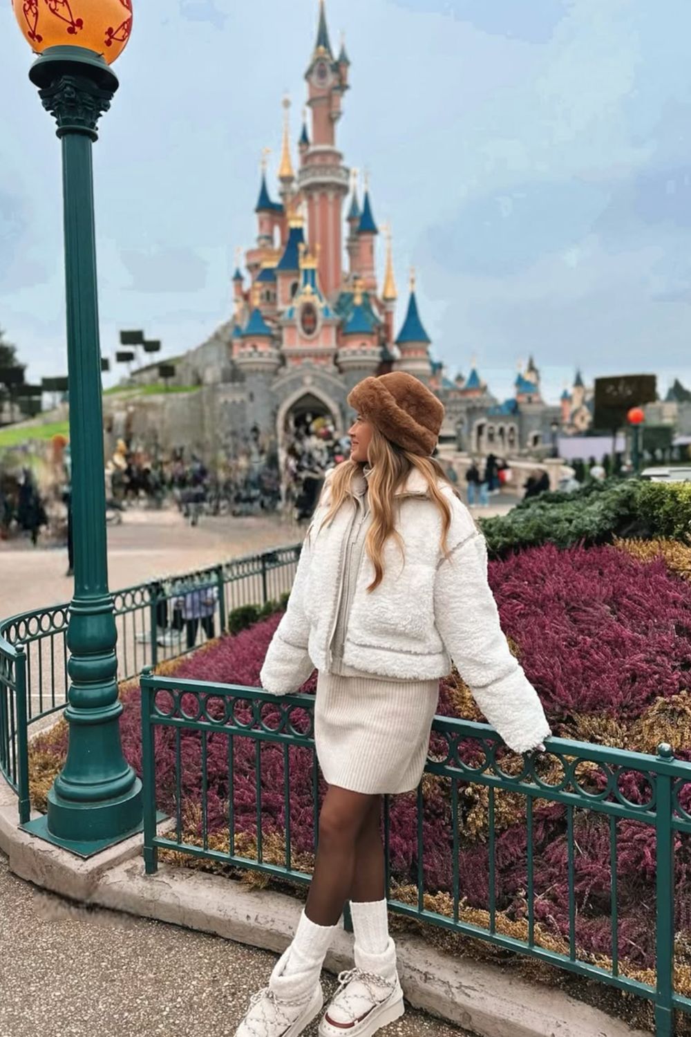 Cozy and stylish Disneyland winter outfit ideas to stay warm and picture-perfect at the park. From festive layers to chic Disney-inspired looks, find your perfect magical winter outfit. Winter Disney Outfits, Disney Outfit Cold Weather Winter, Euro Disney, Disney Spirit Jersey Outfit Winter, Leggings, Paris Disney Winter Outfit, Winter Disney Outfit Women, Outfit For Disney Winter, Japan, Tokyo Winter Outfit, Disneyland Outfits Winter, Disney Sea Outfit Winter, Disney World Outfit Ideas Winter