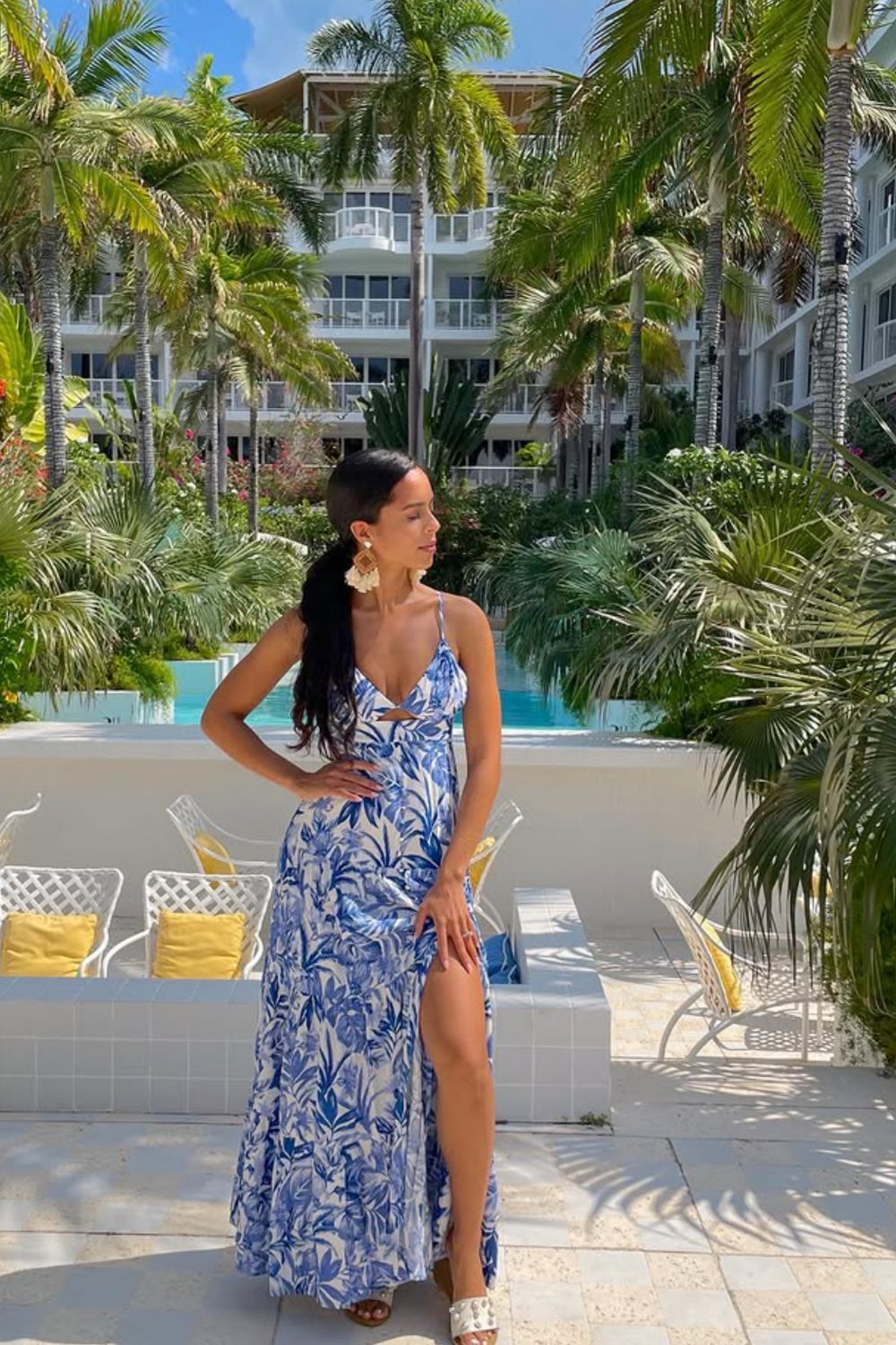 Stylish Cayman Islands outfit ideas for every occasion—from beach days to elegant dinners. Get packing tips and outfit inspiration for your island getaway! Cayman Islands Aesthetic, Cayman Islands Girls Trip, Cayman Islands Outfits Women, Cayman Islands Vacation, Cayman Islands Outfits, Cayman Islands Bachelorette, Cayman Islands Things To Do, Cayman Islands Travel Guide, Cayman Islands Outfit Ideas, Cayman Islands Packing, Cayman Islands Outfits Fashion, What To Wear In The Cayman Islands