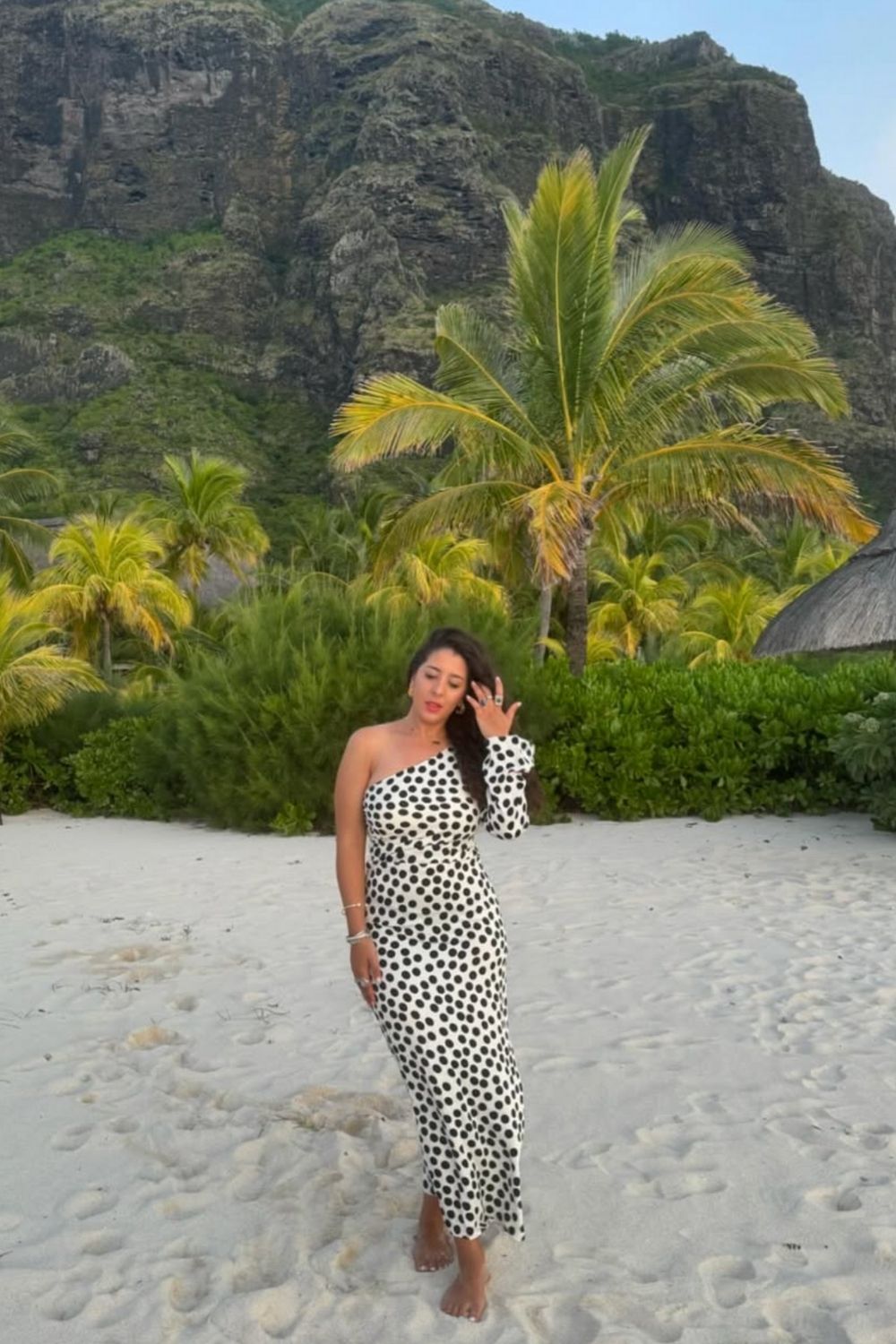 The ultimate Mauritius vacation outfits, from breezy beachside dresses to chic resort looks. Get inspired by stylish crochet sets, elegant evening gowns, and effortless island-chic ensembles perfect for your tropical getaway! Mauritius Outfits, Mauritius Dinner Outfits, Mauritius Outfits Aesthetic, Mauritius Outfits Summer, Honeymoon Outfits Mauritius, Mauritius Outfits Style, Island Vacation Outfits Mauritius, Outfits To Wear In Mauritius, Modest, Mauritius Travel Outfits, Mauritius Aesthetic