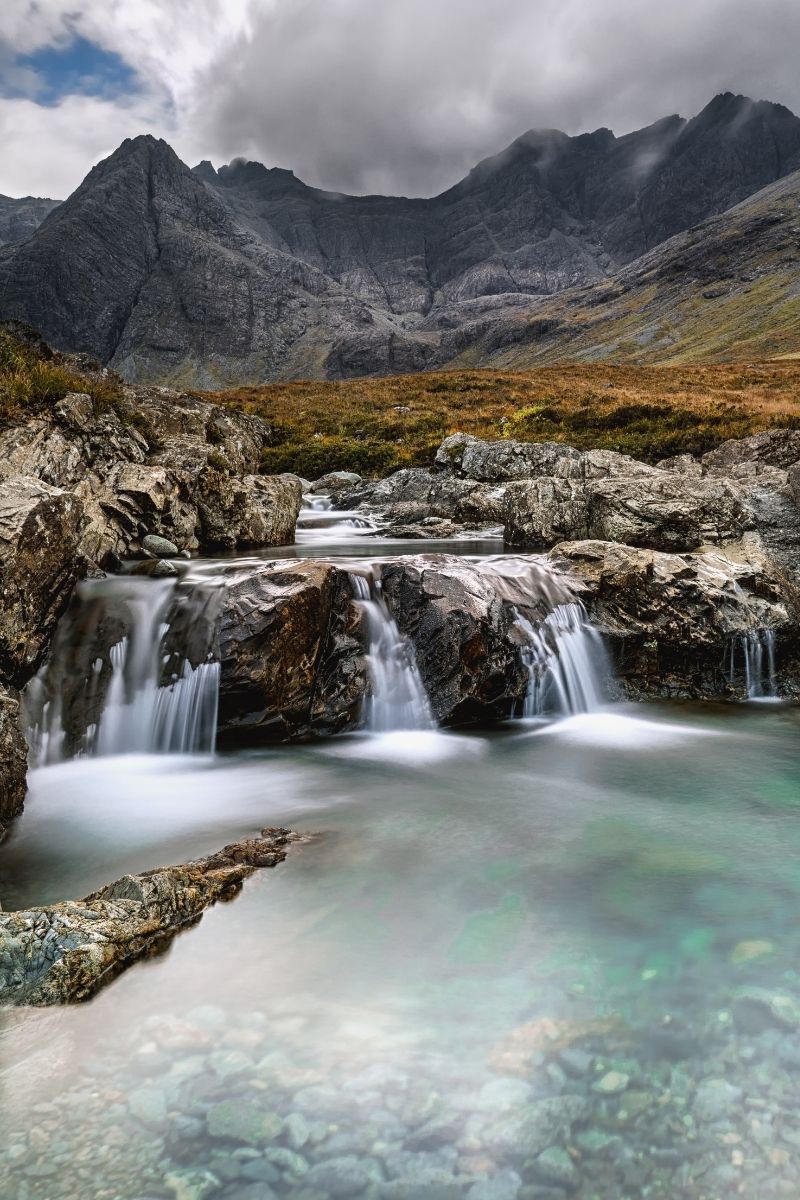 The best walks in Scotland, from breathtaking mountain hikes to scenic lochside strolls. Explore iconic trails, hidden gems, and must-visit routes for every level of adventurer! The Quiraing, Isle Of Skye, Ben Nevis Mountain Path, Loch An Eilein, Cairngorms National Park, Arthur’s Seat, Edinburgh, Old Man Of Storr, West Highland Way, Loch Ness 360 Trail, Cairn Gorm Circular, Loch Lomond And Conic Hill, Falls Of Glomach, Hermitage Walk, Glencoe Lochan Trail, Fairy Pools, Nature Walks Scotland